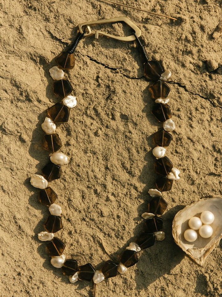 Serra Pearl Necklace