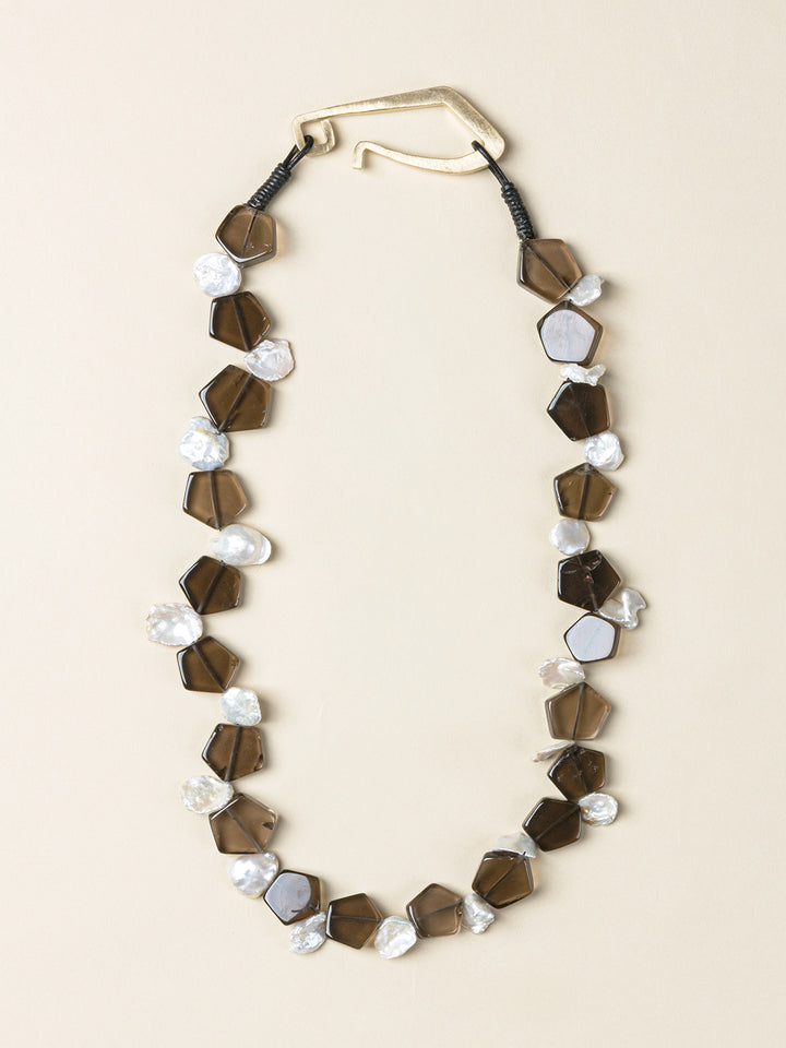 Serra Pearl Necklace