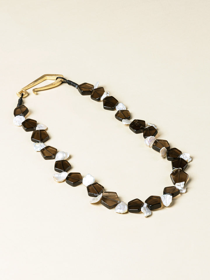 Serra Pearl Necklace