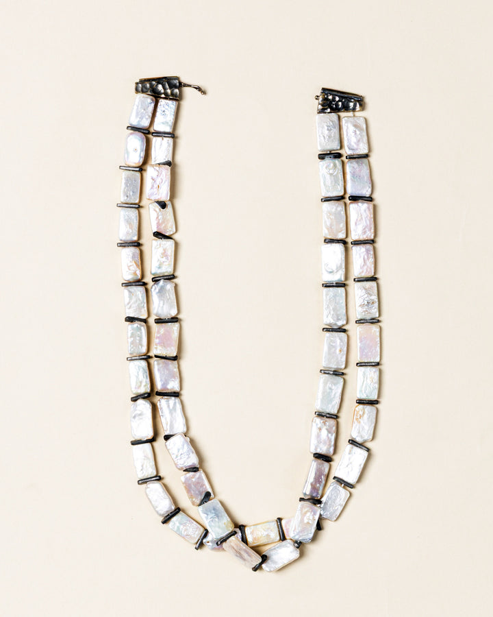 Erry Pearl Necklace