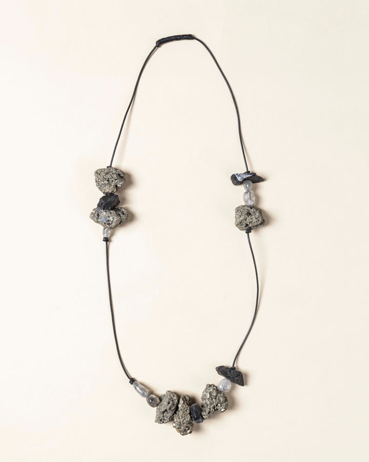 Mira Mix Material Necklace
