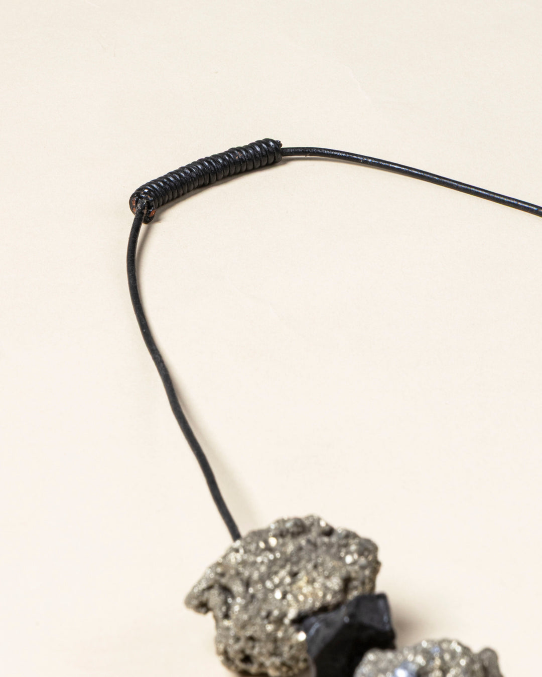 Mira Mix Material Necklace