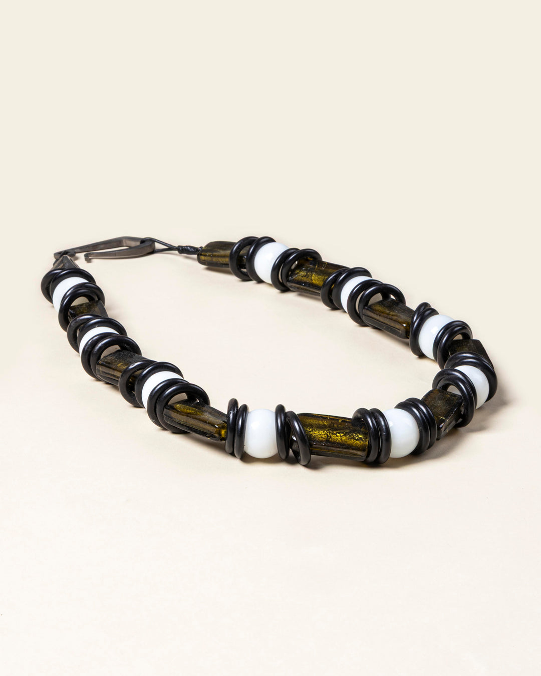 Ariana Mix Material Necklace